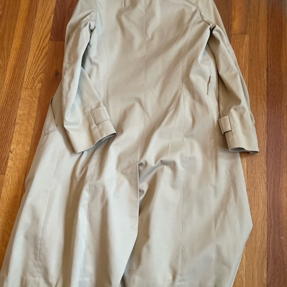 Vintage Classic Aquascutum Tan Trench Coat - Picture 5 of 5